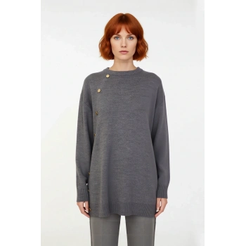 Kadın Regular Kalıp Düz Düşük Kol Bisiklet Yaka Akrilik Triko Kazak Şık Altın Düğmeli Kışlık Stil