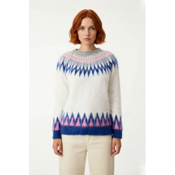 Kadın Regular Kalıp Geometrik Desenli Akrilik Triko Kazak Reglan Kol Kış Günleri İçin Konforlu