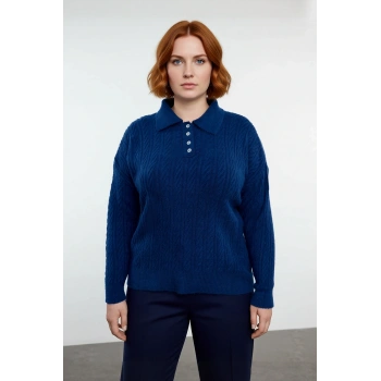 Kadın Regular Kalıp Mavi Saç Örgü Desenli Polo Yaka Düşük Kol Kalın Triko Kazak Kış İçin Harika