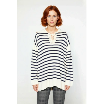 Kadın Relaxed Kalıp Çizgili Bağcıklı Yaka Triko Kazak Günlük Kullanım İçin İdeal Seçim Kaliteli
