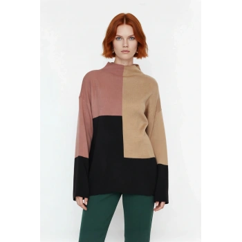 Kadın Relaxed Kalıp Dik Yaka Renk Bloklu Triko Kazak Kış Günleri İçin Konforlu ve Şık Seçim