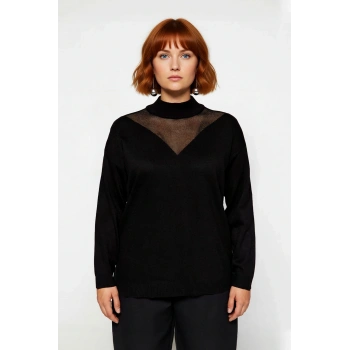 Kadın Relaxed Kalıp Düz Desen Dik Yaka Uzun Kol Triko Kazak Tül Detaylı Şık ve Modern Tasarım