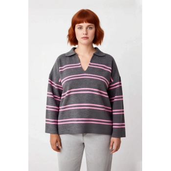 Kadın Relaxed Kesim Çizgili Polo Yaka Akrilik Triko Kazak Kış Sezonu Günlük Şıklıkta Konfor Sunar