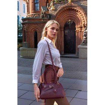 Kadın Retro Dikdörtgen Vegan Deri El Çantası Altın Aksesuarlı Günlük ve İş Kaliteli İşçilik