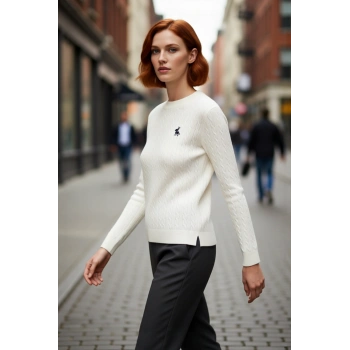 Kadın Saç Örgü Desenli Regular Kalıp Bisiklet Yaka Akrilik Triko Kazak At Nakış Detaylı Kaliteli