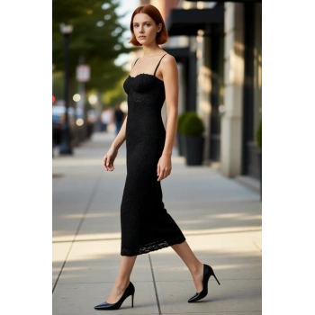 Kadın Şık Bodycon Midi Elbise İnce Askılı Kalp Yaka Dantel Detaylı Astarlı Özel Davet Elbisesi