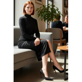 Kadın Şık Dik Yaka Kemerli Drapeli Vücuda Oturan Midi Örme Elbise Uzun Kollu Zarif Stil Kaliteli