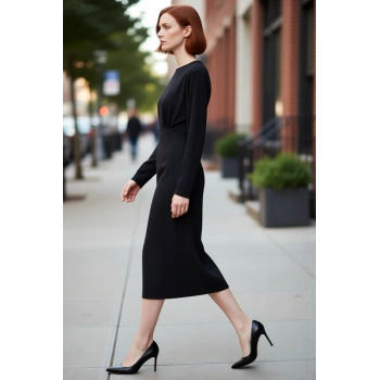 Kadın Siyah Düz Desenli Vatkalı Yarasa Kol Midi Örme Elbise Şık Ve Modern Kış Kombinleri İçin İdeal