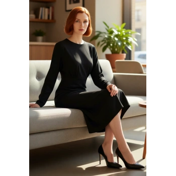 Kadın Siyah Vatkalı Dökümlü Yarasa Kol Midi Elbise Şık Ve Modern Kış Davetleri İçin İdeal Seçim