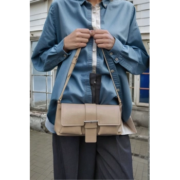 Kadın Suni Deri Omuz Çantası Kapak Detaylı Günlük Şıklık Premium Kalite Yüksek Kalite Trend Tasarım