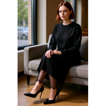 Kadın Tesettür Giyim Maxi Triko Elbise Dantel Etek Ucu Detaylı Bisiklet Yaka Rahat Ve Şık Kışlık