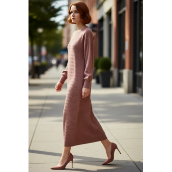 Kadın Triko Maxi Elbise Ajurlu Dokusuyla Şık ve Rahat Bisiklet Yaka Kış Kombinleri İçin İdeal