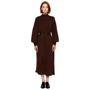 Kadın Uzun Kol Düz Akrilik Triko Elbise Dik Yaka Balon Kollu Maxi Boy Kemerli Günlük Şıklık