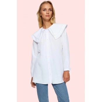 Kadın Uzun Kollu Poplin Gömlek Büyük Yaka Desensiz Günlük Şıklık Yaz Aylarının Vazgeçilmezi