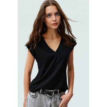 Kadın V Yaka Viskoz Bluz Regular Kalıp Günlük Stil Uzun Ömürlü Dayanıklı Malzeme Rahat Ve Şık