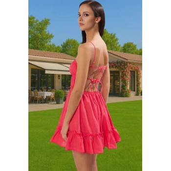 Kadın Yazlık Pamuklu Mini Elbise Volanlı Detay Uzun Ömürlü Konforlu Kesim Özel Tasarım Trend Tasarım