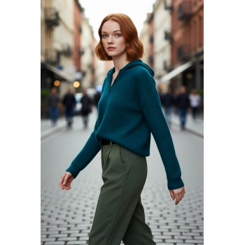 Kadın Yumuşak Dokulu Oversize Kapüşonlu Triko Kazak Soğuk Havalar İçin İdeal Günlük Şıklık