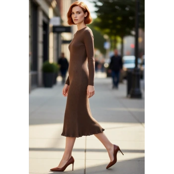 Kadınlar İçin Akrilik Triko Midi Elbise Bisiklet Yaka Uzun Kollu Düz Desen Günlük Şık Tasarım