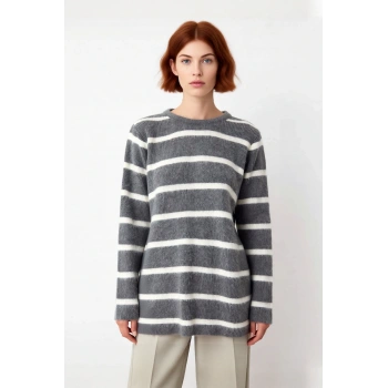 Kadınlar İçin Çizgili Triko Bisiklet Yaka Düşük Kol Regular Kalıp Kışlık Tesettür Kazak Rahatlık