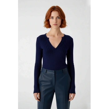 Kadınlar İçin İnce Fitilli Kaçık Yaka Uzun Kollu Fitted Triko Kazak İlkbahar Sonbahar Günlük Şıklık