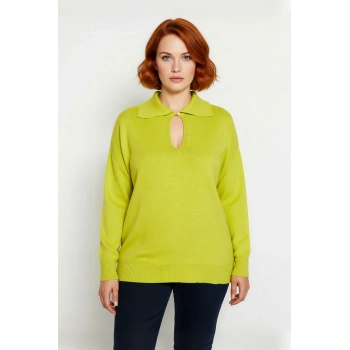 Kadınlar İçin Relaxed Kesim Düz Triko Kazak Polo Yaka Detaylı Uzun Kollu Şık ve Konforlu Giyim