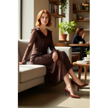 Kadınlar İçin V Yaka Fırfırlı Maxi Elbise Standart Kol Detaylı A Kesim Rahat ve Zarif Tasarım