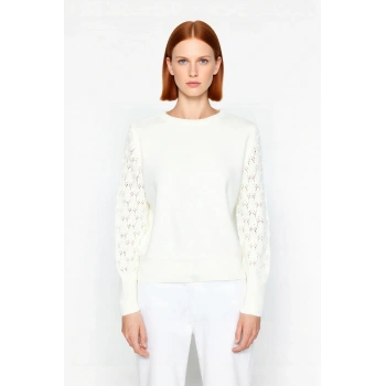 Kadınlara Özel Akrilik Ajurlu Uzun Kol Bisiklet Yaka Triko Kazak Regular Kalıp Kış İçin İdeal Şıklık