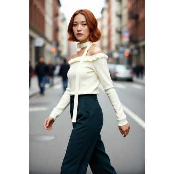 Kadınlara Özel Basic Fitted Akrilik Triko Uzun Kol Carmen Yaka Bluz Güllü Atkı Aksesuar Detayı