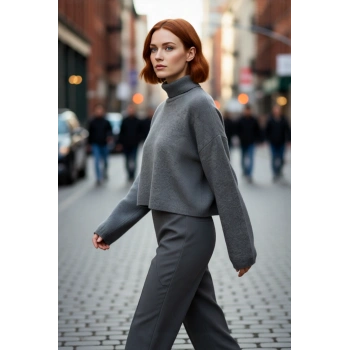 Kadınlara Özel Geniş Kalıp Balıkçı Yaka Triko Kazak Düşük Kol Süper Crop Kışlık Günlük Şıklık