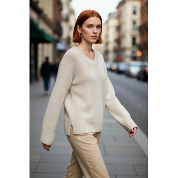 Kadınlara Özel Oversize Kesim V Yaka Triko Kazak Kış İçin Pamuk Karışımı Uzun Kollu Basic Şıklık