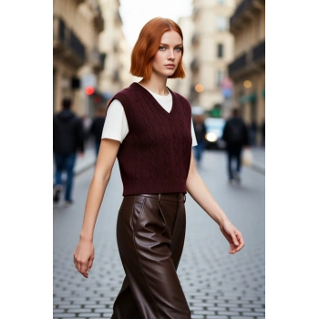 Kadınlara Özel Regular Kalıp V Yaka Saç Örgü Desenli Crop Kolsuz Triko Süveter Şıklığı Kaliteli