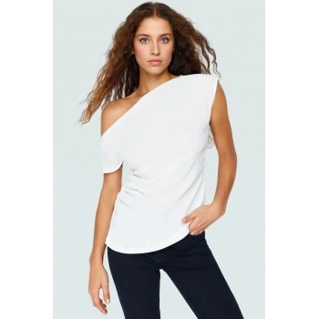 Kayık Yaka Tek Kol Krep Dokuma Bluz Şık Gece Kombinleri İçin Uzun Ömürlü Zarifane Tasarım