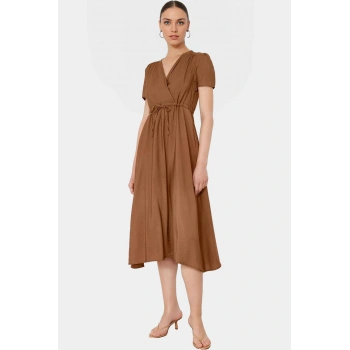 Lilyum Dokuma Midi Elbise Belden Açılan Etekli V Yaka Tasarım Şık Görünüm Yüksek Kalite