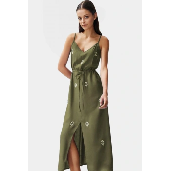 Maxi Çiçekli Nakışlı Viskoz Elbise Günlük Yaz Stilleri İçin Uzun Ömürlü