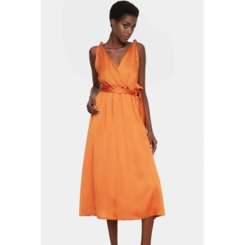 Midi Boy A Kesim Saten Abiye Elbise Kuşaklı Yazlık Dokuma Günlük Kullanım İçin Şık Görünüm