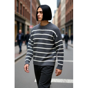 Modern Erkek Gri Çizgili Oversize Bisiklet Yaka Akrilik Uzun Kollu Kış Kombinlerinin Vazgeçilmezi