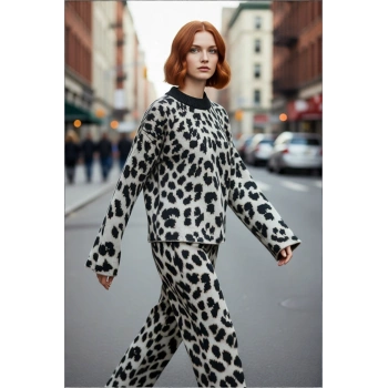 Modern Kadın Oversize Triko Leopar Desenli Bisiklet Yaka Kazak Günlük Tarz Soğuk Havalar İçin