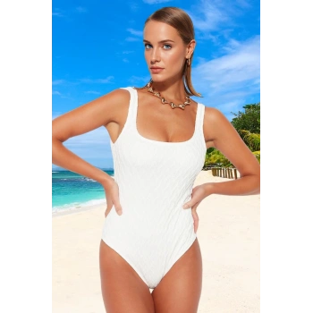 Modern Mayo Yüzme Mayosu Ergonomik Kesim Özel Tasarım Şık Detaylı Premium Kalite