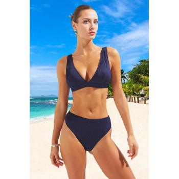 Modern Üçgen Bikini Takımı Şık Detaylı Özel Tasarım Plaj Ve Havuz İçin Ergonomik Kesim