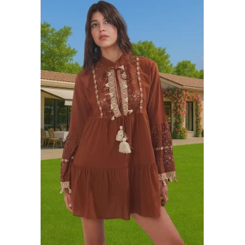 Nefes Alan Pamuklu Dantelli Plaj Mini Elbisesi V Yaka Yazlık Özel Tasarım Dayanıklı Malzeme