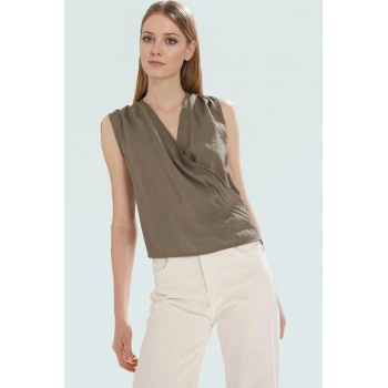 Omuz Büzgülü Kolsuz Bluz Viskoz Kumaştan İş ve Günlük Modern Stil Premium Kalite Rahat Şık