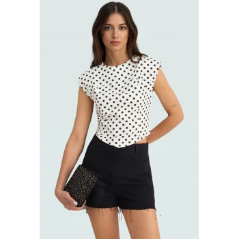 Pamuklu Puantiyeli Crop Bluz Fitted Kalıp Günlük Stil Yüksek Kalite Özel Tasarım