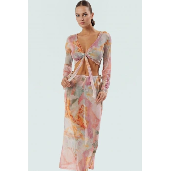 Polyester Mesh Bluz Etek Takım Yazlık Şıklık ve Konfor Özel Tasarım Modern Stil Yüksek Kalite