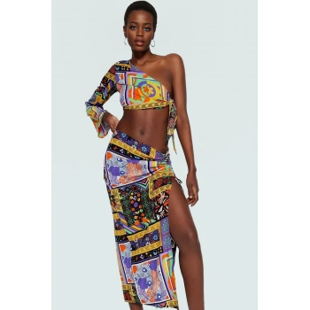 Rahat Etnik Desenli Viskoz Plaj Takımı; Tek Omuzlu Bluz ve Boru Paça Etek Şık Görünüm Özel Tasarım