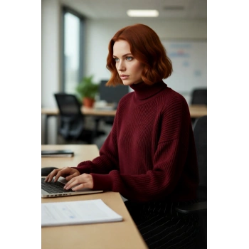 Rahat Kadın Oversize Bordo Balıkçı Yaka Uzun Kollu Fitilli Crop Triko Akrilik Kazak Kaliteli