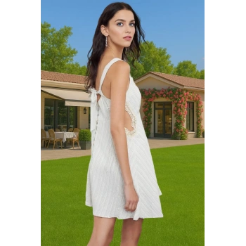 Rahat Mesh Dokuma Mini Elbise V Yaka Cut Out Detaylı Yüksek Kalite Trend Tasarım Konforlu Kesim