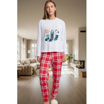 Rahat ve Şık %100 Pamuklu Kış Pijama Takımı Ekoseli Alt Penguen Baskılı Üst Görünüm