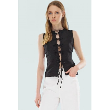 Rahat ve Şık Dokuma Bluz V Yaka Fitted Yazlık Profesyonel Görünüm Uzun Ömürlü