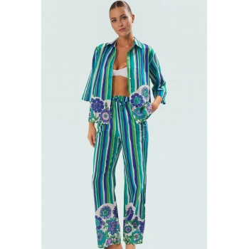Rahat ve Şık Plaj Takımı Nefes Alan Pamuklu Viskoz Kumaş Çizgili Desen Günlük Kullanım İçin