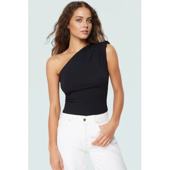 Rahat Yazlık Vatkalı Tek Omuz Likralı Penye Bluz Zarifane Tasarım Premium Kalite